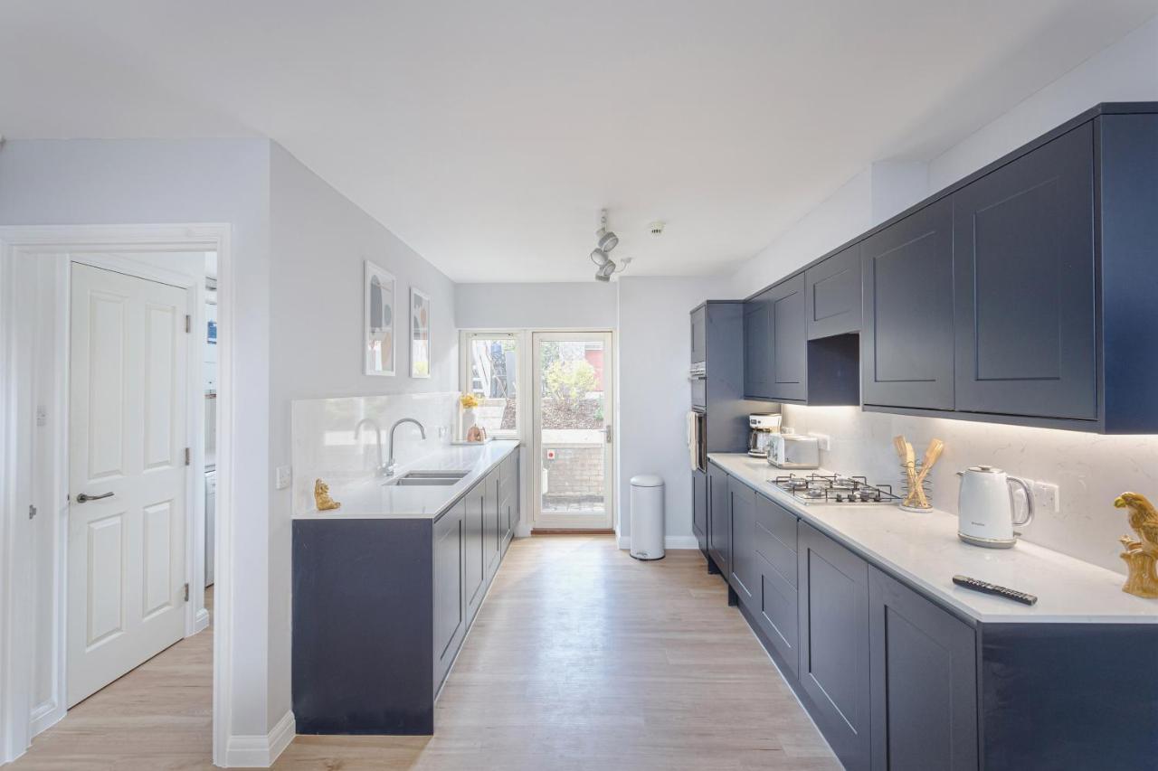 3 Bedroom Jesus Green Townhouse With Parking كامبريدج المظهر الخارجي الصورة